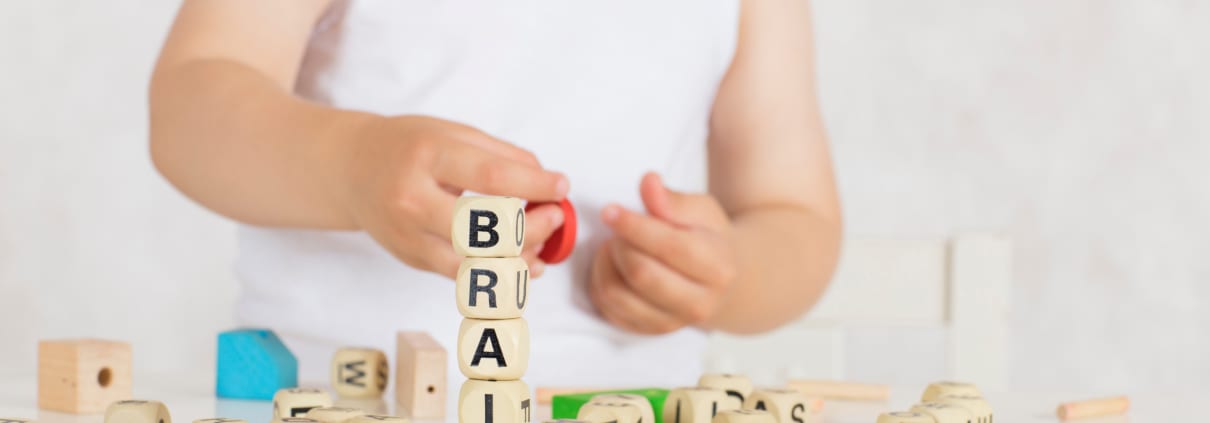 Why Early Bilingual Education Boosts Brain Function and Development